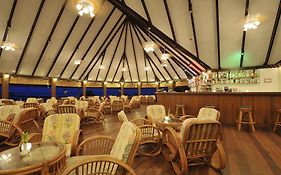 Holiday Island Resort & Spa  4*